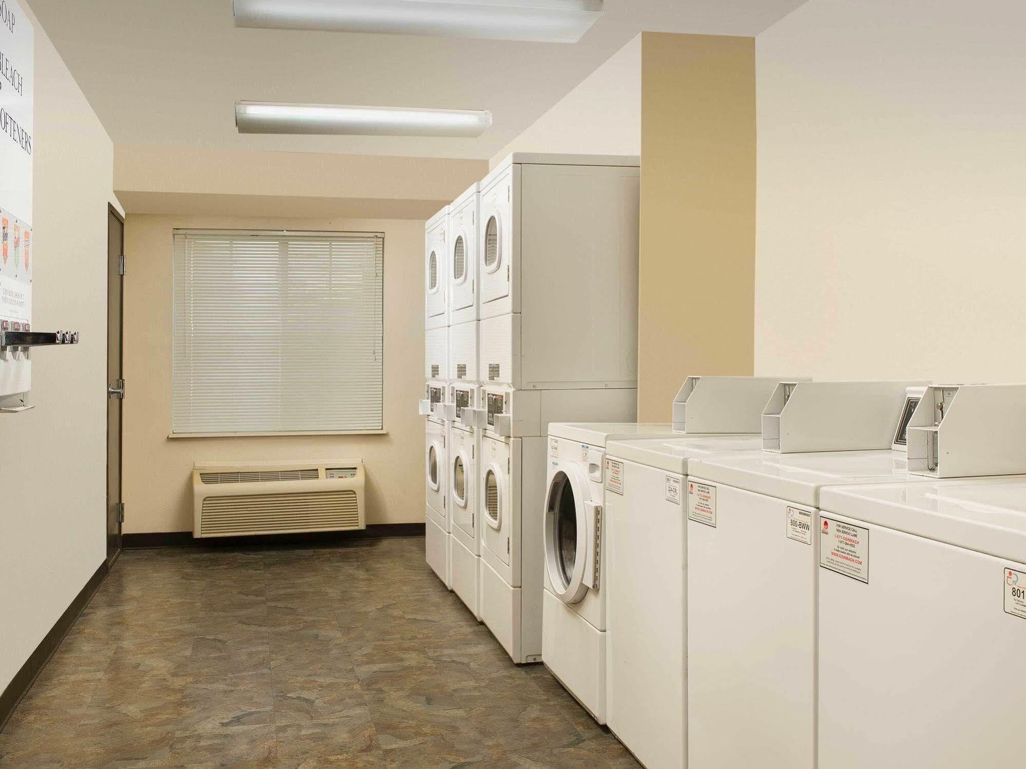 Extended Stay America Select Suites - Charleston - Ashley Phosphate Rd. North Charleston Buitenkant foto