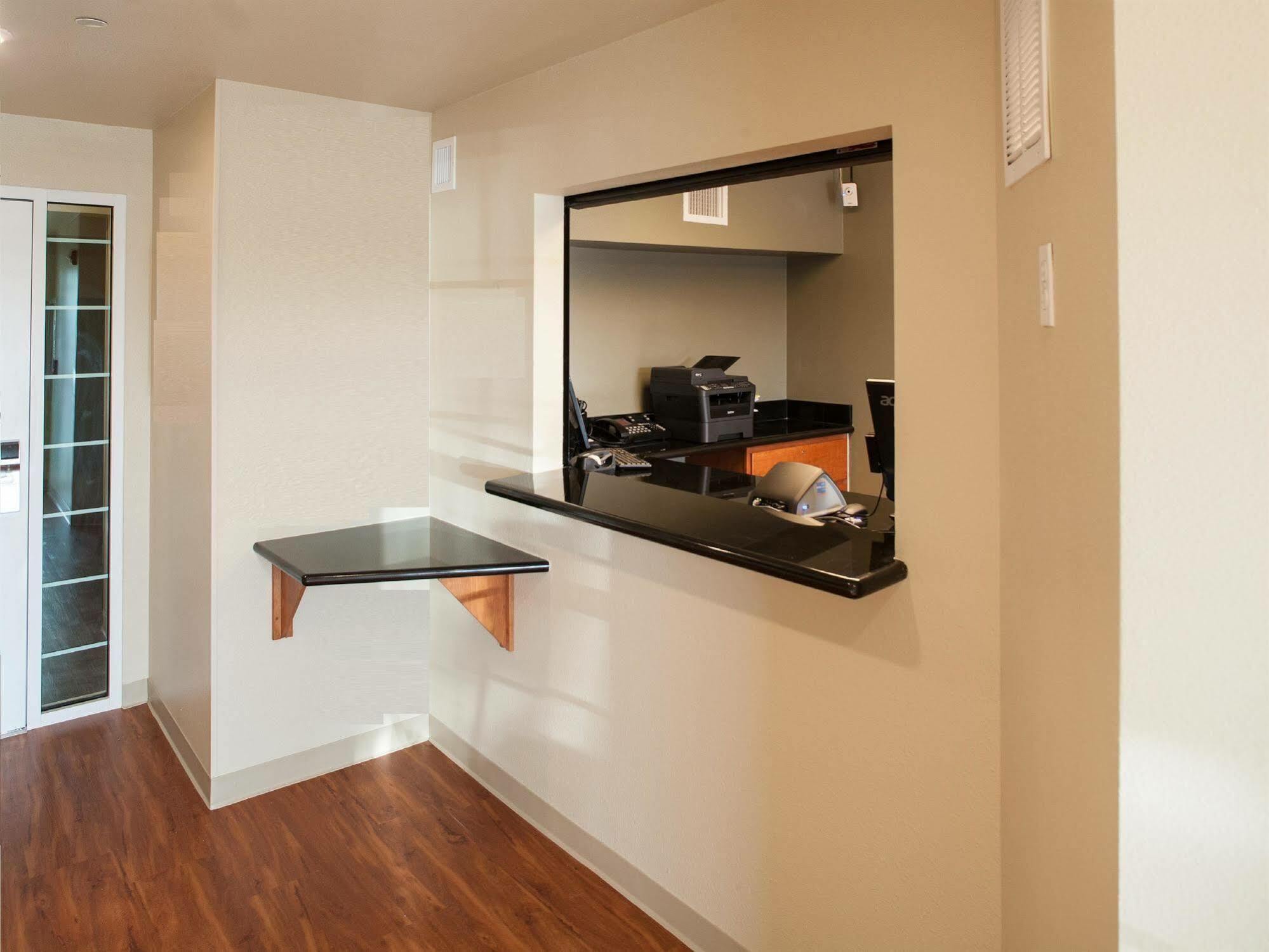 Extended Stay America Select Suites - Charleston - Ashley Phosphate Rd. North Charleston Buitenkant foto